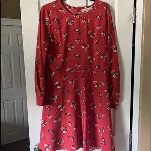 Like new!!!Loft floral pleated cuff dress